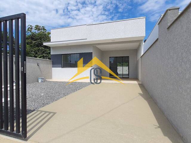 #105 - Casa para Venda em Itapoá - SC